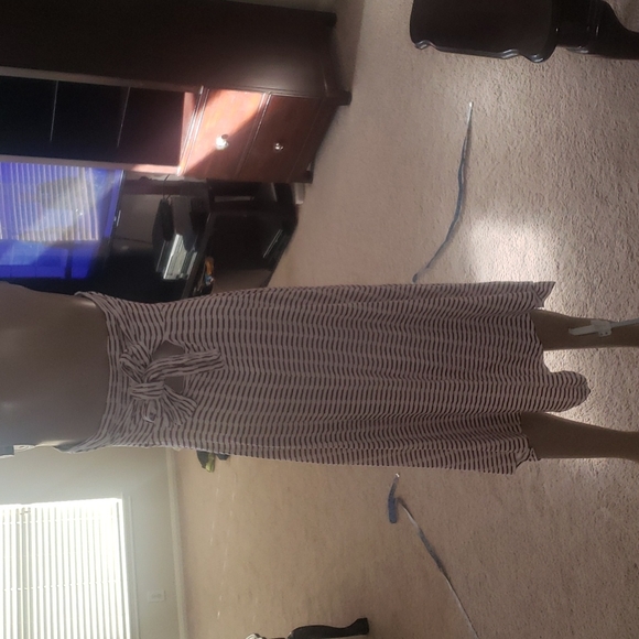 NWT Charming Charlie L red & white geo stripe jagged hem line strapless stretchy - Picture 5 of 9